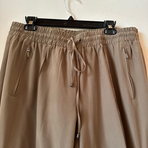 SOHO APPAREL WOMEN'S ELASTIC WAIST DRESS PANT TROUSER BROWN PS NWOT - Picture 3 of 7